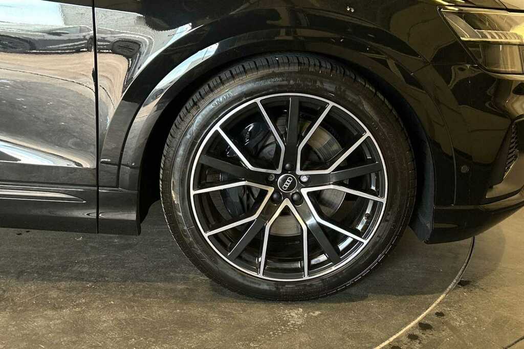 Audi Q8 Black Edition Tfsi 507 Ps Tiptronic Black #5