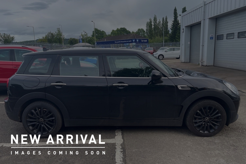 Mini Clubman 1.5 Cooper 6Dr Black #4