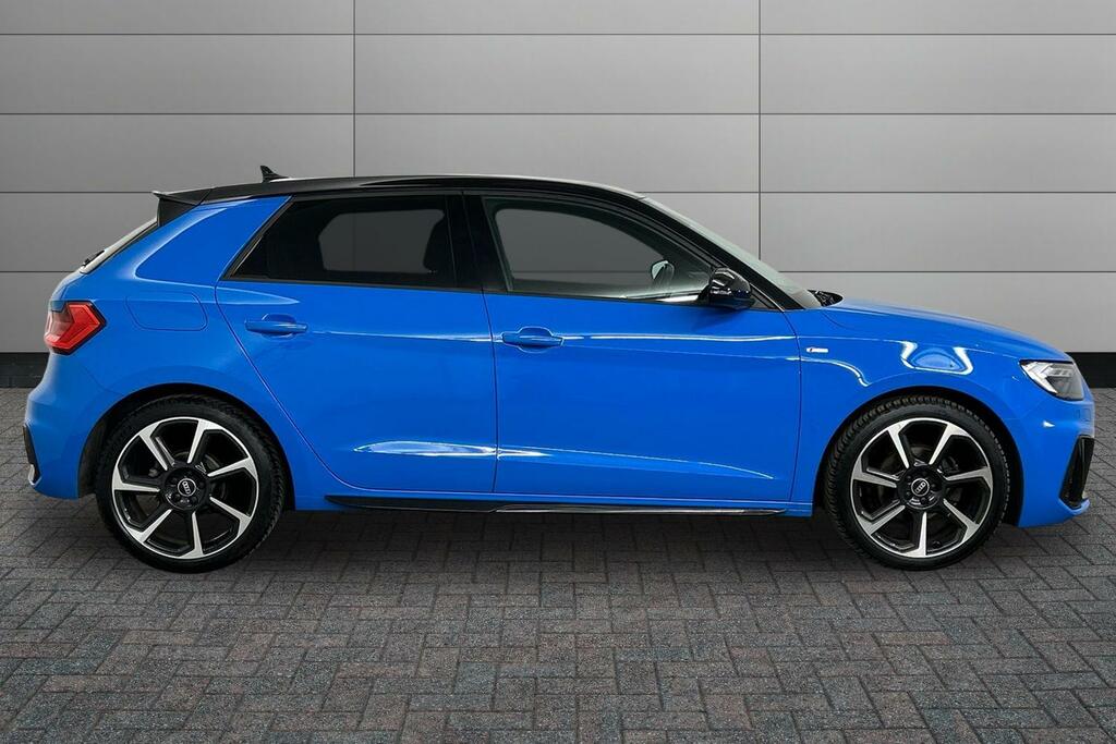 Audi A1 30 Tfsi 110 Black Edition SV22NVC Blue #4