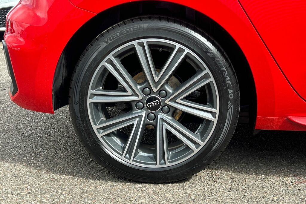 Audi A1 S Line 30 Tfsi 110 Ps 6-Speed SR23OHO Red #5