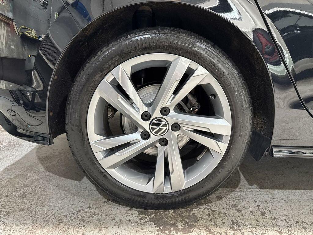 Volkswagen Golf 1.5 Tsi R-line SY23LZR #5