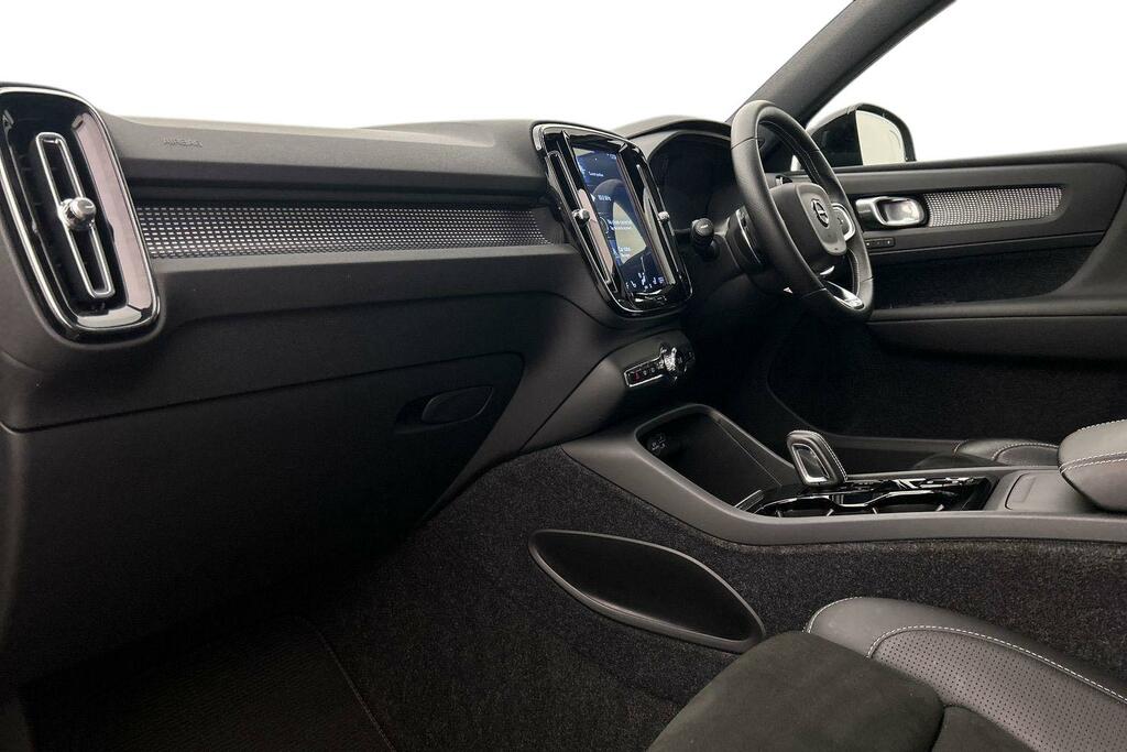 Volvo XC40 D4 Awd First Edition SK18KLE Grey #3