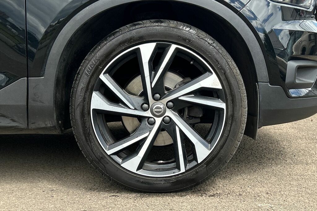 Volvo XC40 T4 Awd R-design Pro SP20KZH Black #5
