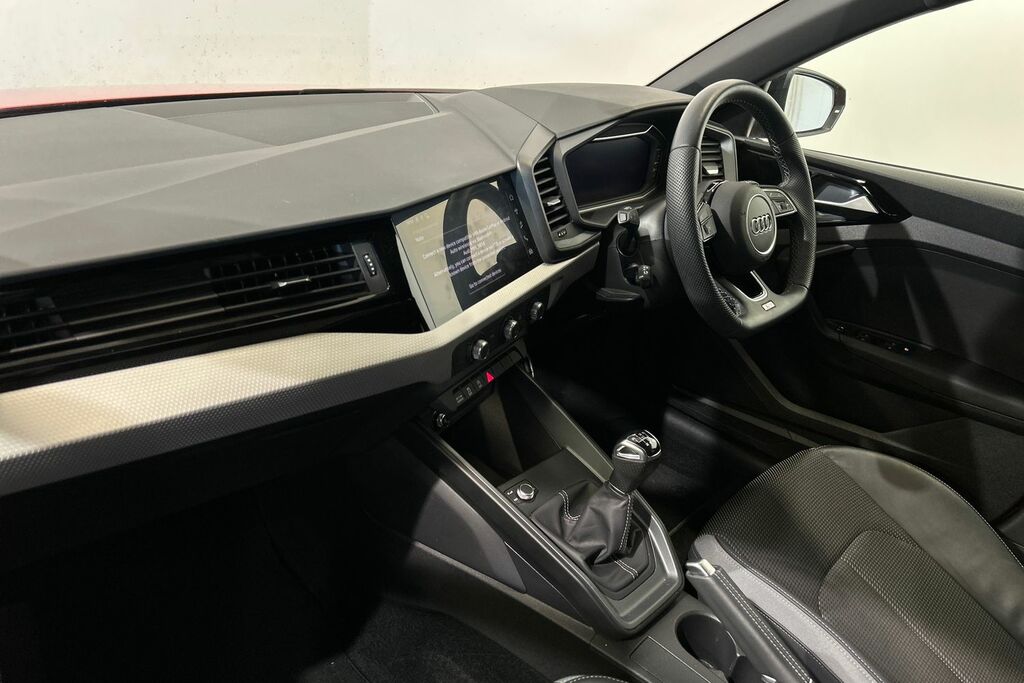 Audi A1 Black Edition 30 Tfsi 116 Ps 6-Speed SW24NTL Red #2