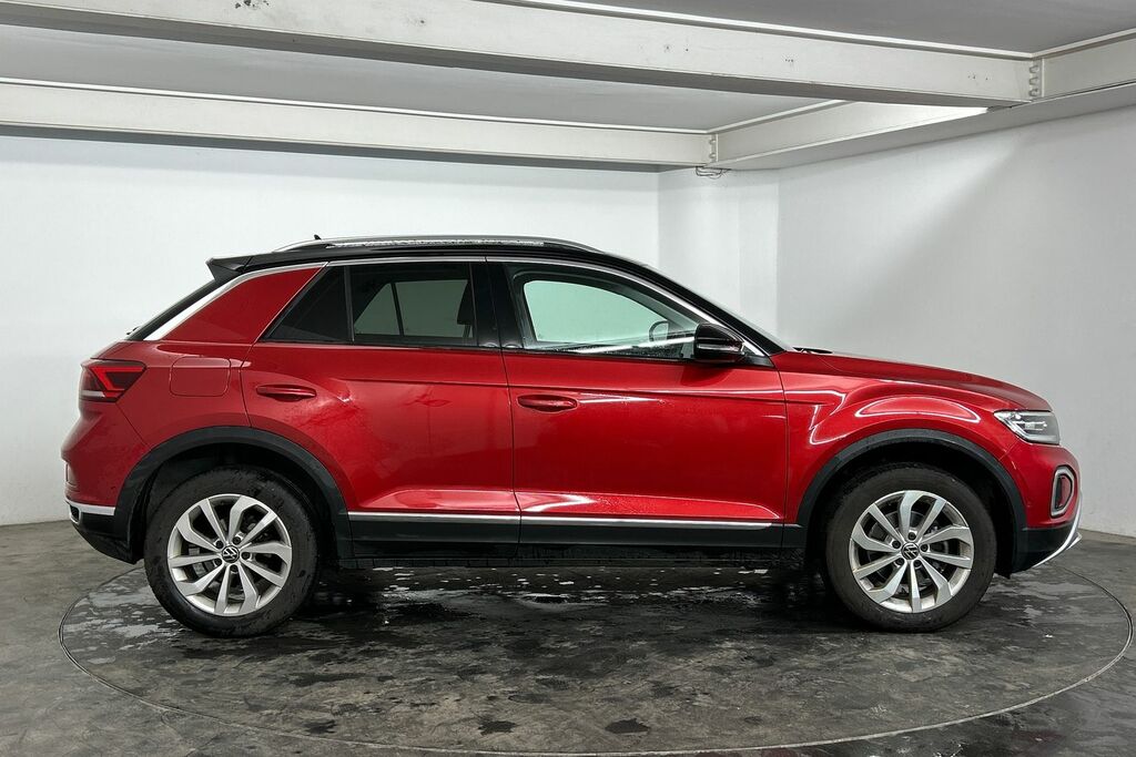 Volkswagen T-Roc 1.5 Tsi Style SD73TGV Red #4