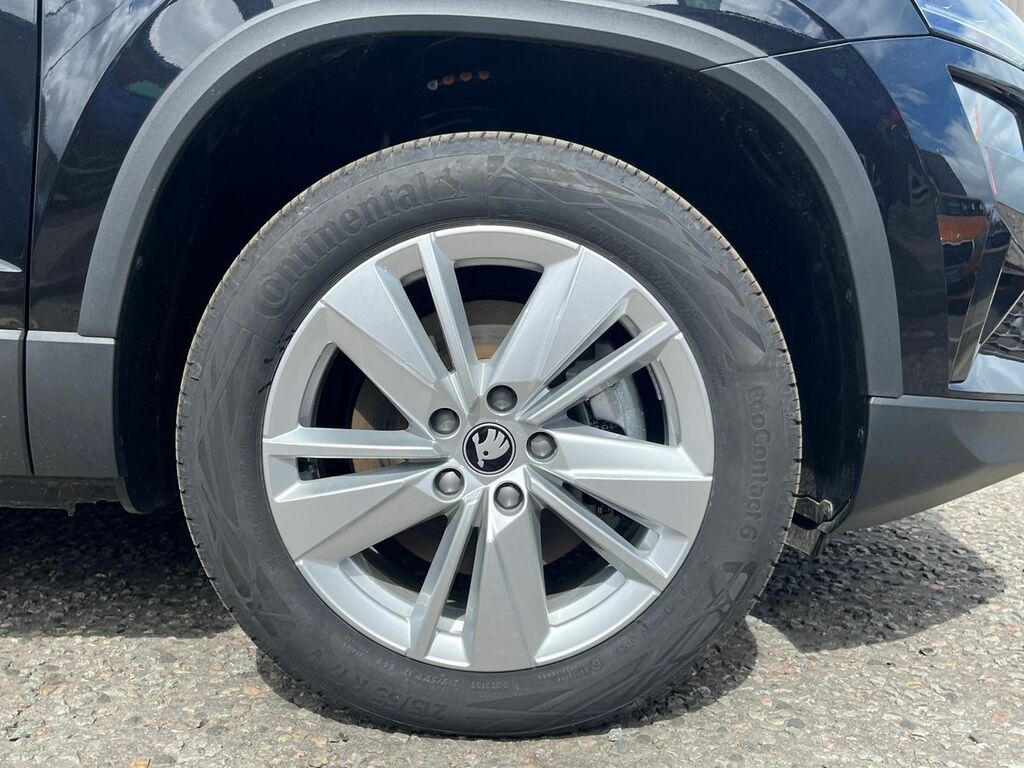 Skoda Karoq 1.5 Tsi 150Ps Se Edition Black #5