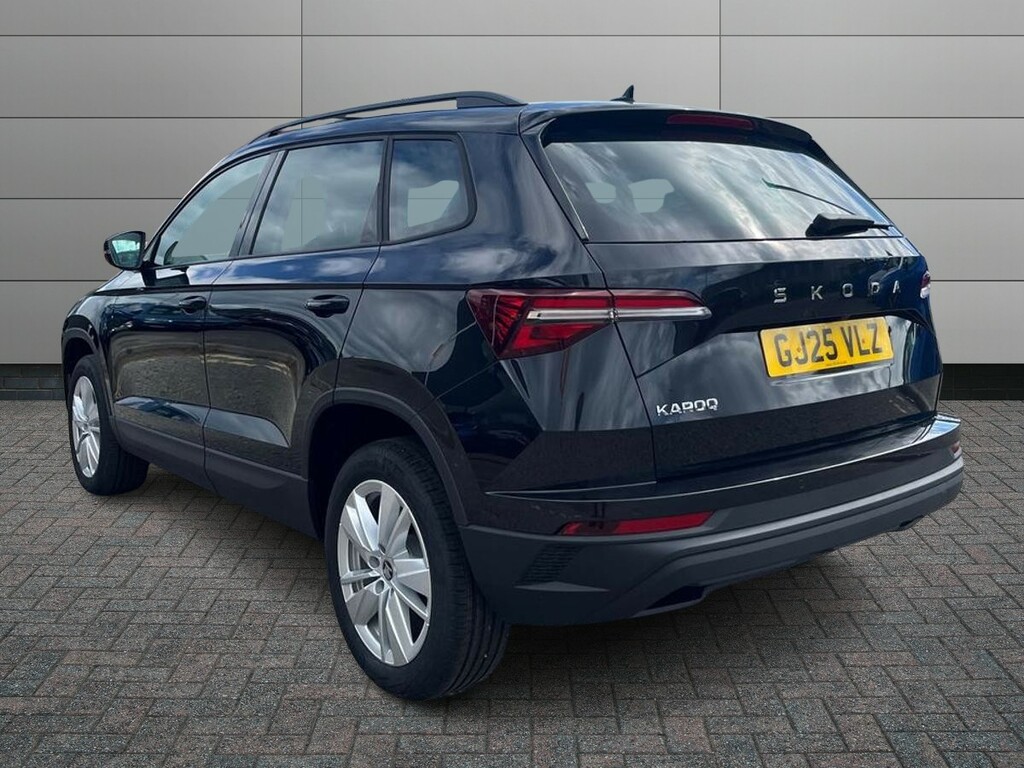 Skoda Karoq 1.5 Tsi 150Ps Se Edition Black #3