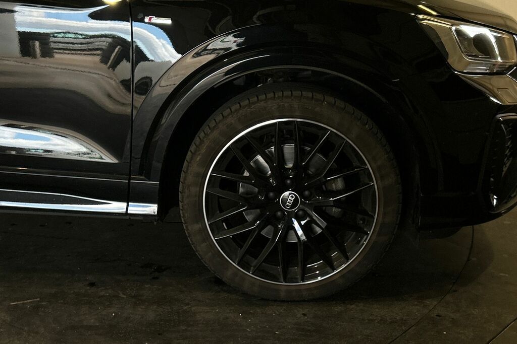 Audi Q2 Black Edition 35 Tfsi 150 Ps 6-Speed Black #5