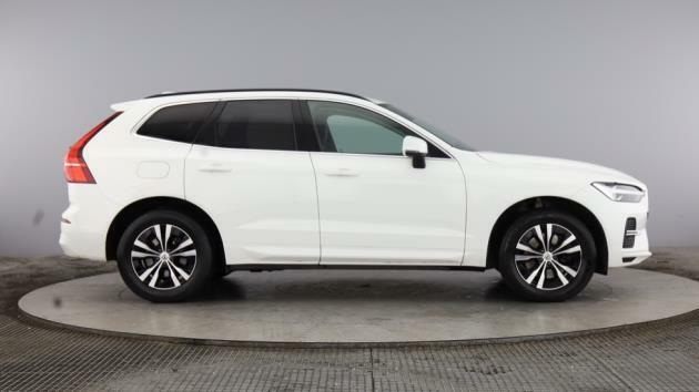 Volvo XC60 Momentum, B5 Mild Hybrid BU22FUP White #2