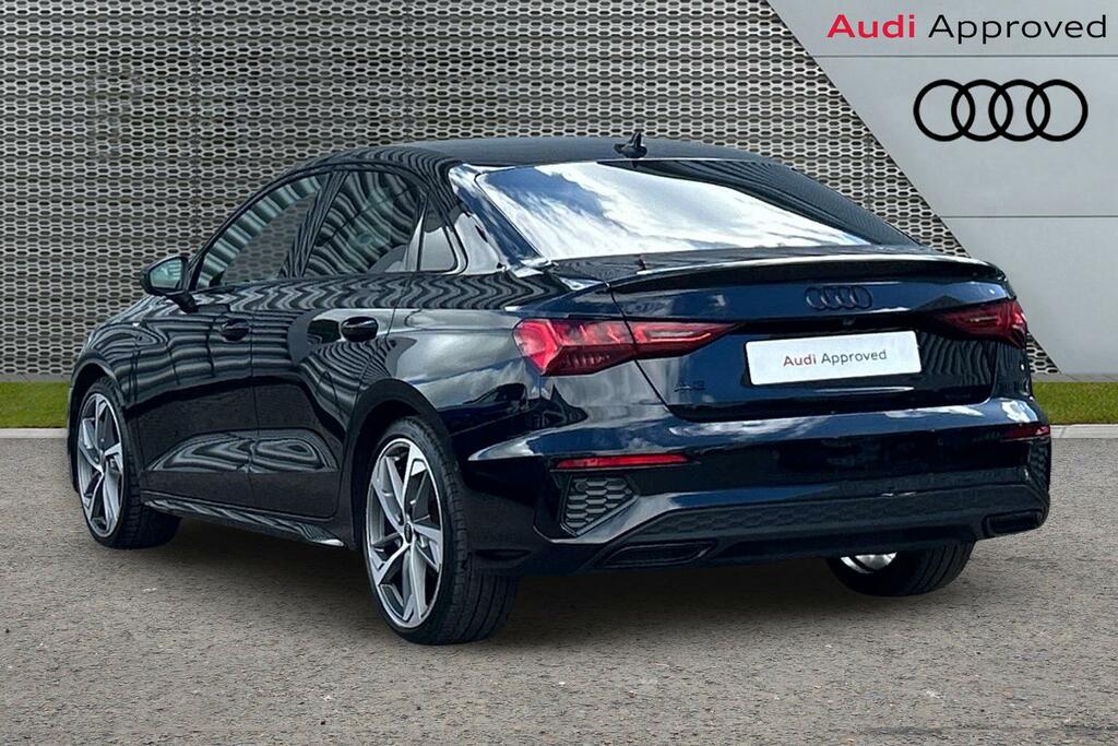 Audi A3 Black Edition 35 Tfsi 150 Ps S Tronic SW73VFL Black #3