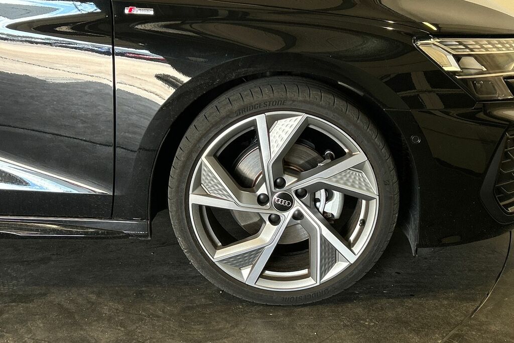 Audi A3 Black Edition 35 Tfsi 150 Ps 6-Speed SV74ZPE Black #5