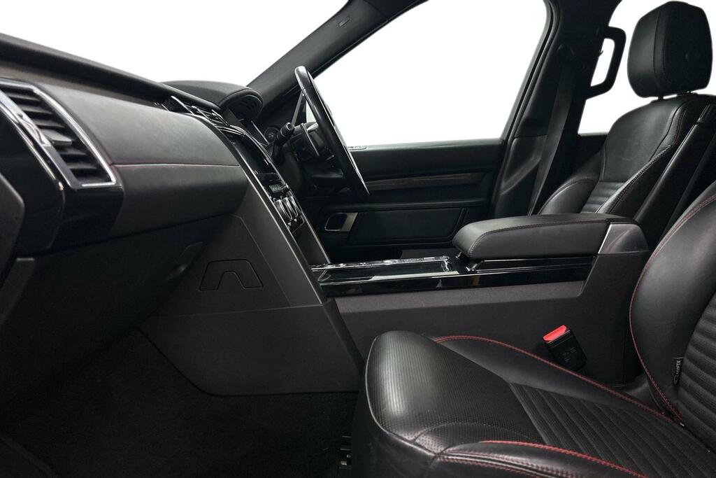 Land Rover Discovery Sdv6 Hse Black #3