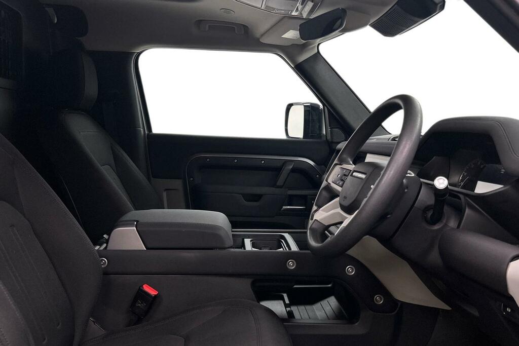 Land Rover Defender 90 D250 Hse White #9
