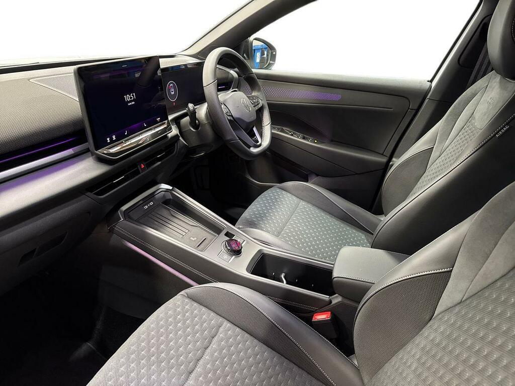 Volkswagen T-Roc 1.5 Etsi 150 R-line Dsg  #2