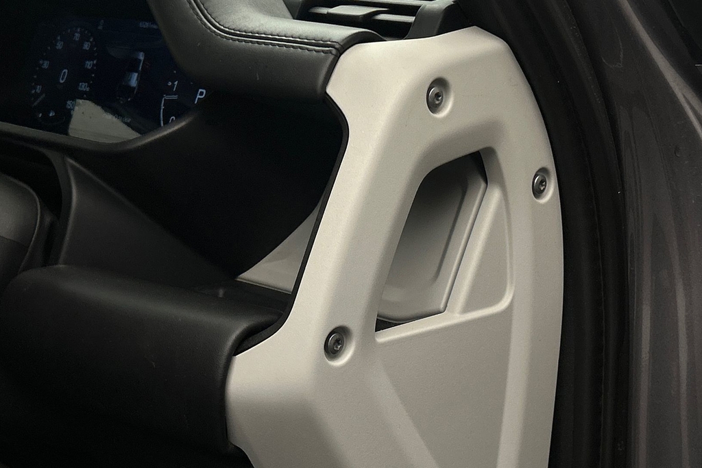 Land Rover Defender 110 2.0 D240 Se 110 7 Seat Blue #29