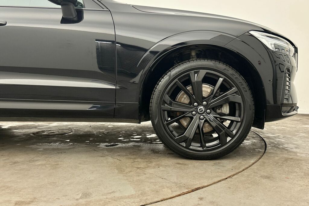 Volvo XC60 Black Edition Ultra, B5 Awd Mild Hybrid, Black #5