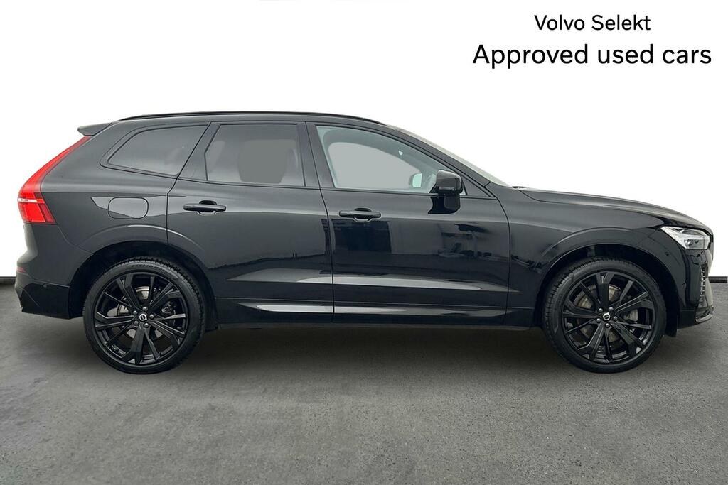 Volvo XC60 Black Edition Ultra, B5 Awd Mild Hybrid, Black #4