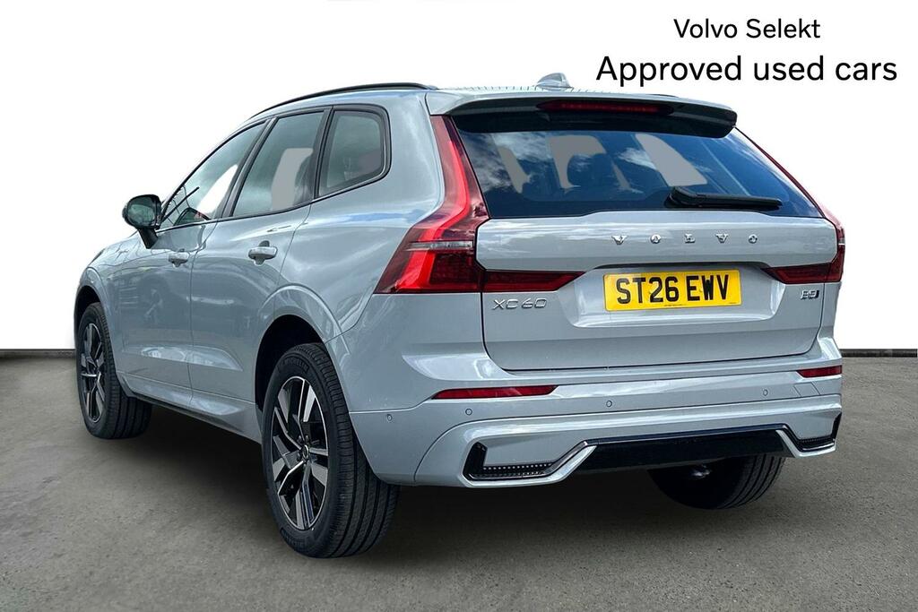 Volvo XC60 2.0 B5p Plus Dark Awd Geartronic Grey #3