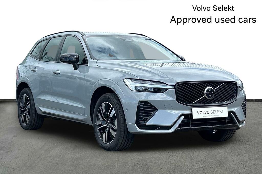 Volvo XC60 2.0 B5p Plus Dark Awd Geartronic Grey