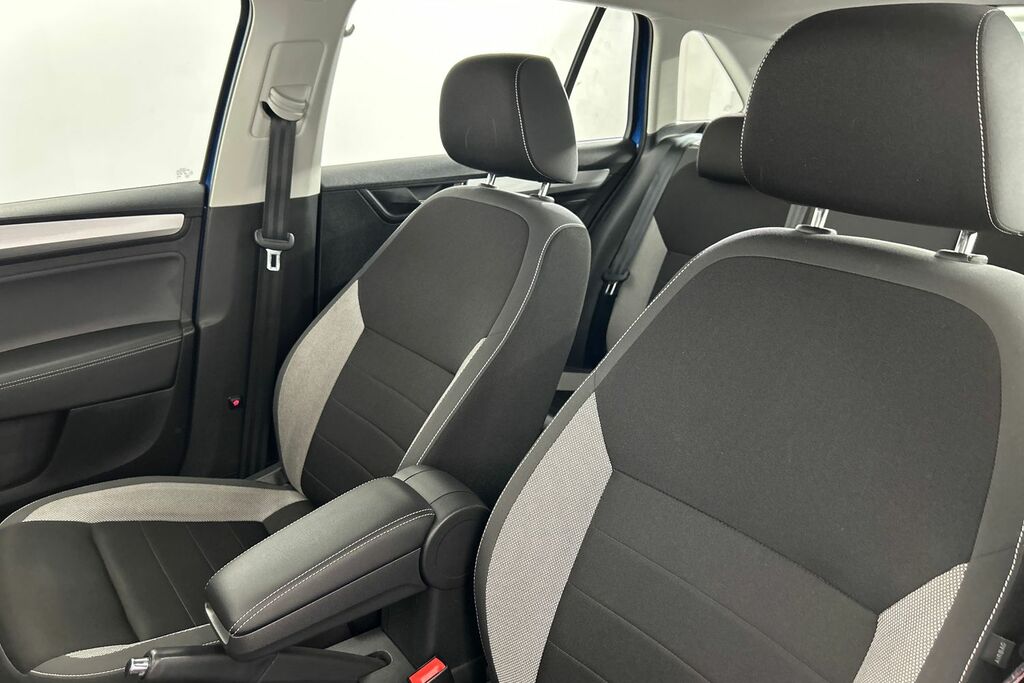 Skoda Rapid Spaceback Spaceback Se Sport Tsi Red #16