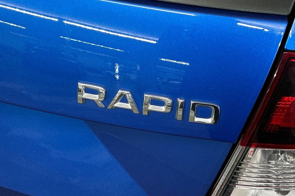 Skoda Rapid Spaceback Spaceback Se Sport Tsi Red #20