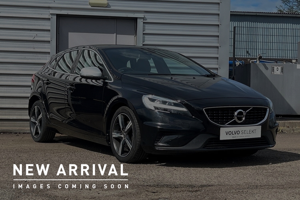 Volvo V40 T3 R-design Black