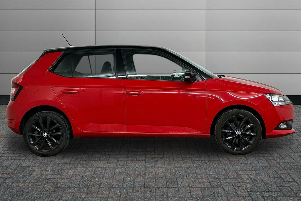 Skoda Fabia 1.0 Tsi Colour Edition Dsg Red #4