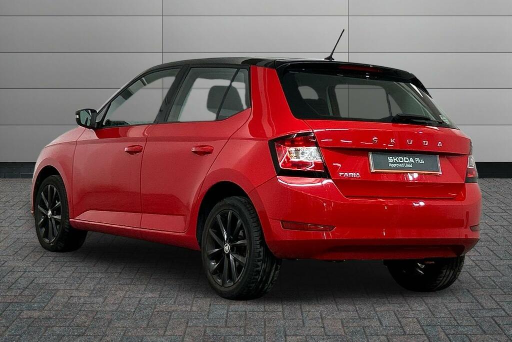 Skoda Fabia 1.0 Tsi Colour Edition Dsg Red #3