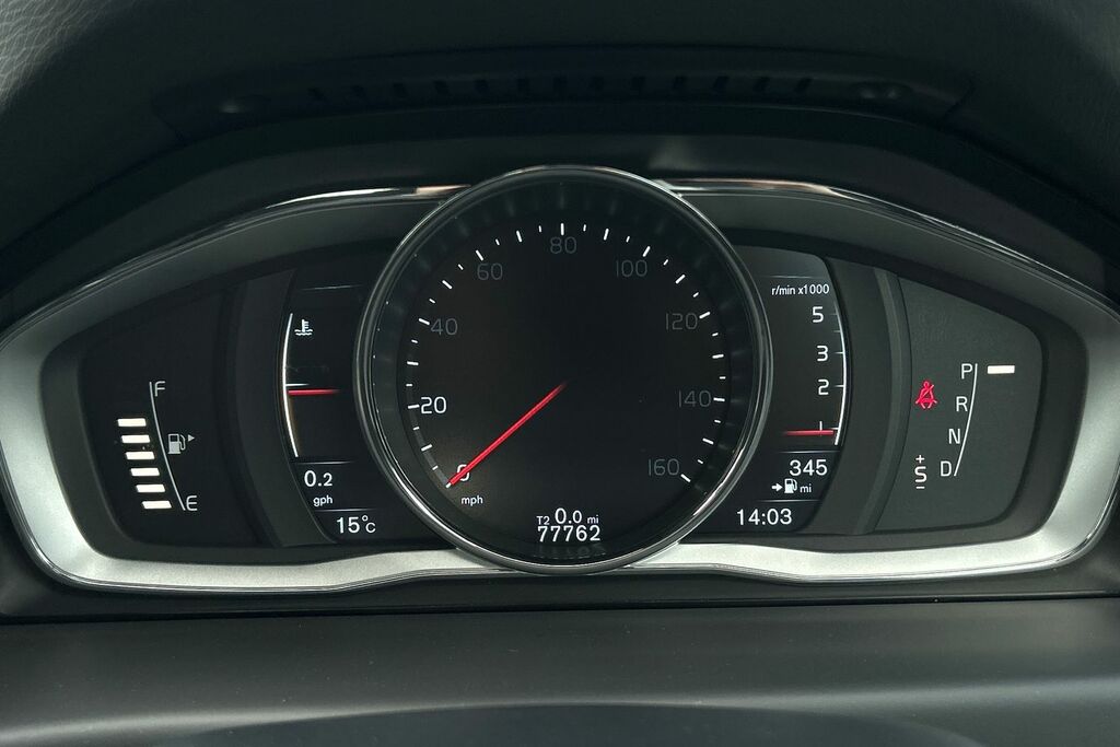 Volvo XC70 D5 Se Lux Nav Winter Pack Red #7