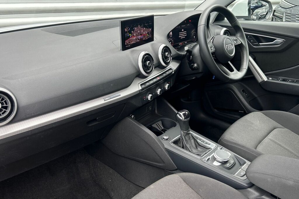 Audi Q2 Sport 35 Tfsi 150 Ps S Tronic White #2