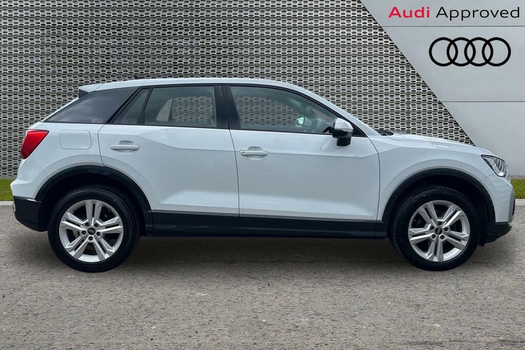 Audi Q2 Sport 35 Tfsi 150 Ps S Tronic White #4
