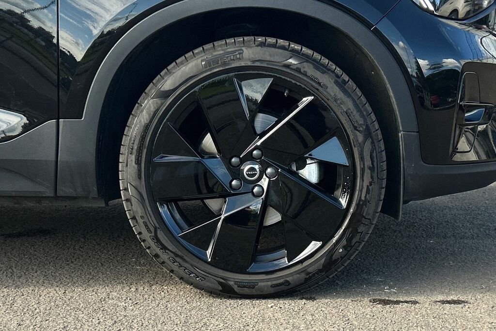 Volvo XC40 2.0 B3p Plus Black Edition Black #5