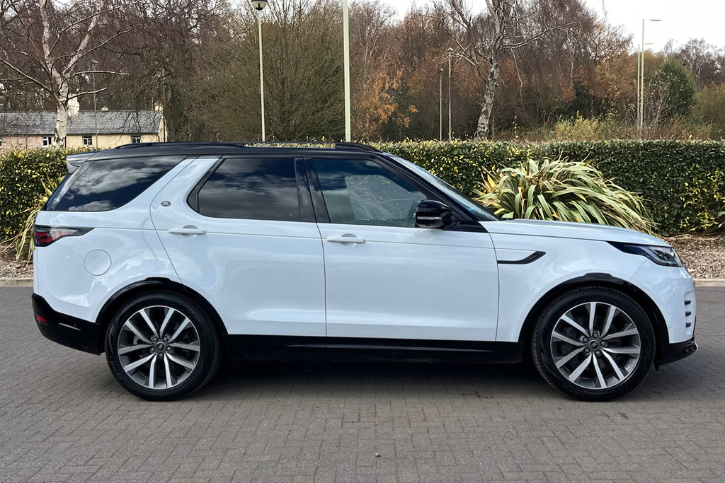 Land Rover Discovery D350 Dynamic Se White #5