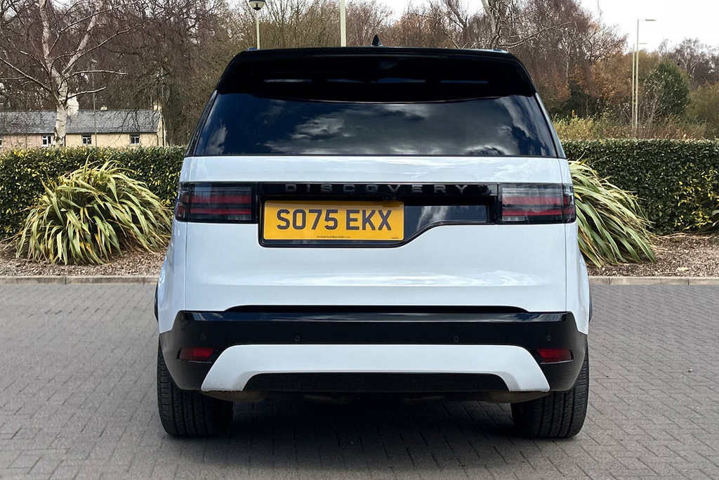 Land Rover Discovery D350 Dynamic Se White #6