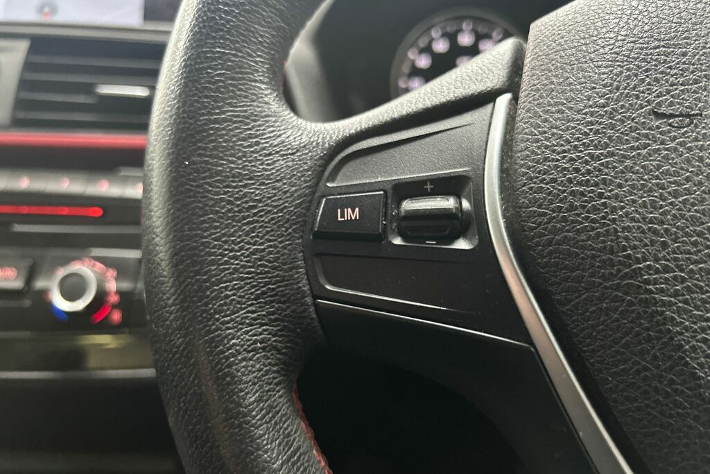 BMW 2 Series 218I Se Step Black #8