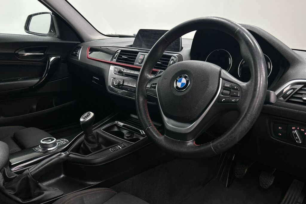 BMW 2 Series 218I Se Step Black #7