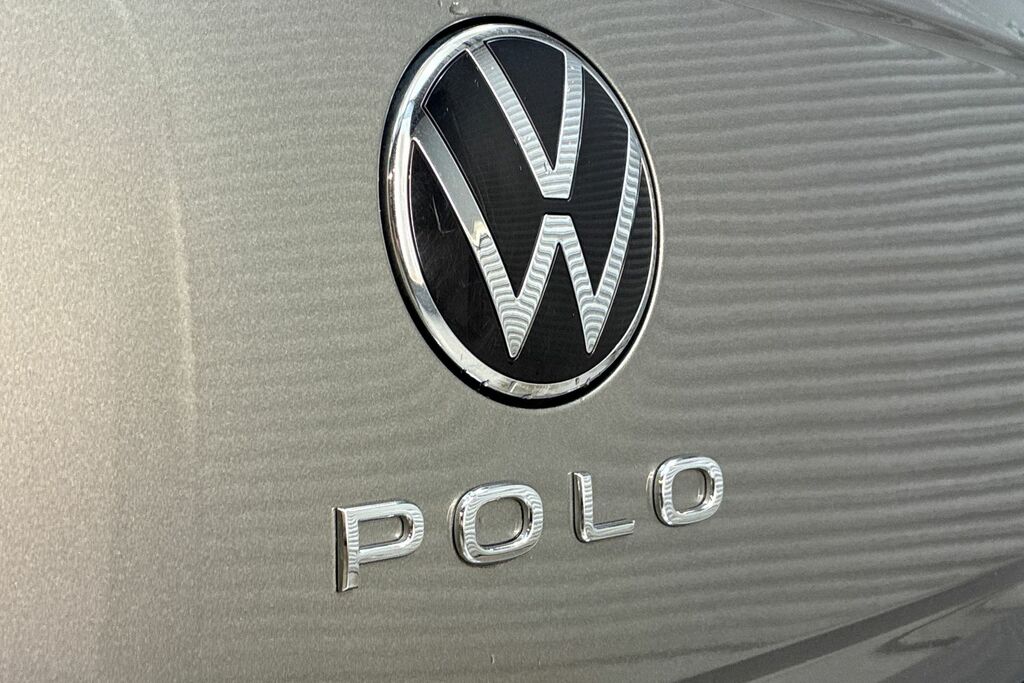 Volkswagen Polo Active White #20