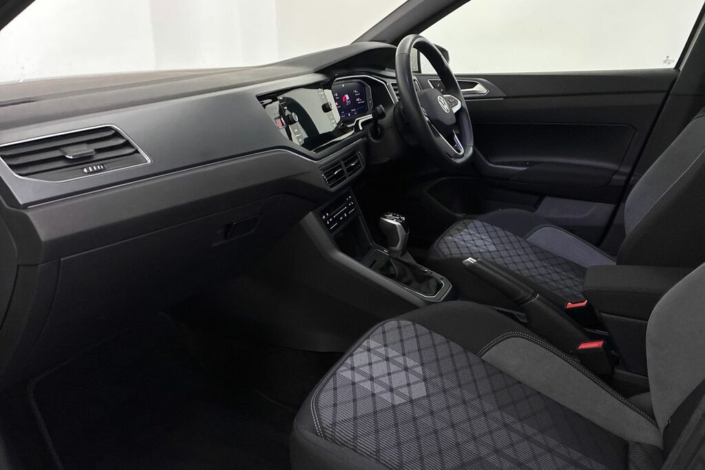 Volkswagen Polo 1.0 Tsi R-line Dsg Grey #2