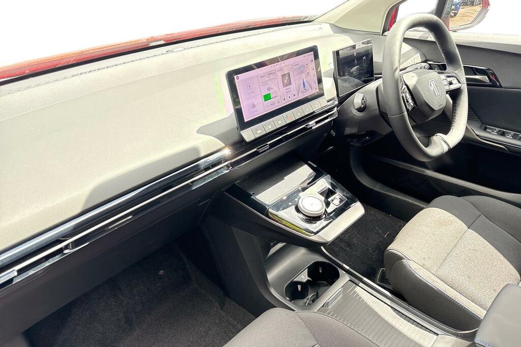 MG MG4 64Kwh Se Long Range Hatchback 2 Red #6