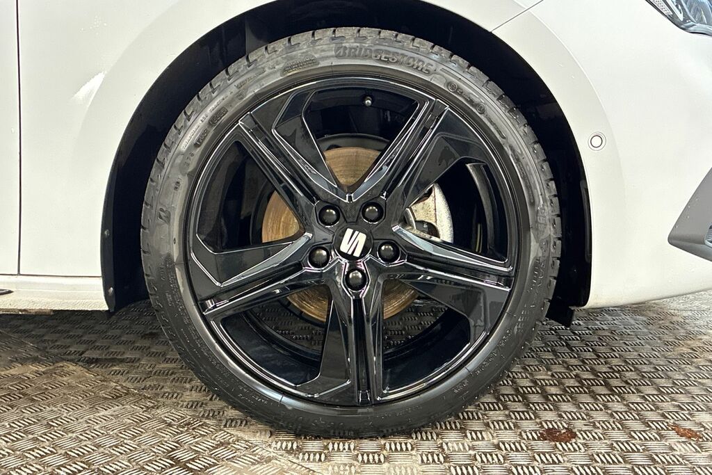 Volkswagen T-Roc Fr Black Edition 1.5 Etsi Afv 150 7-Speed White #5