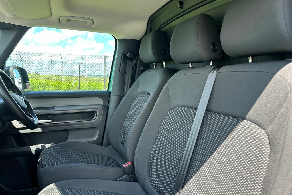 Volkswagen ID.Buzz 210Kw Commerce 79Kwh White #16