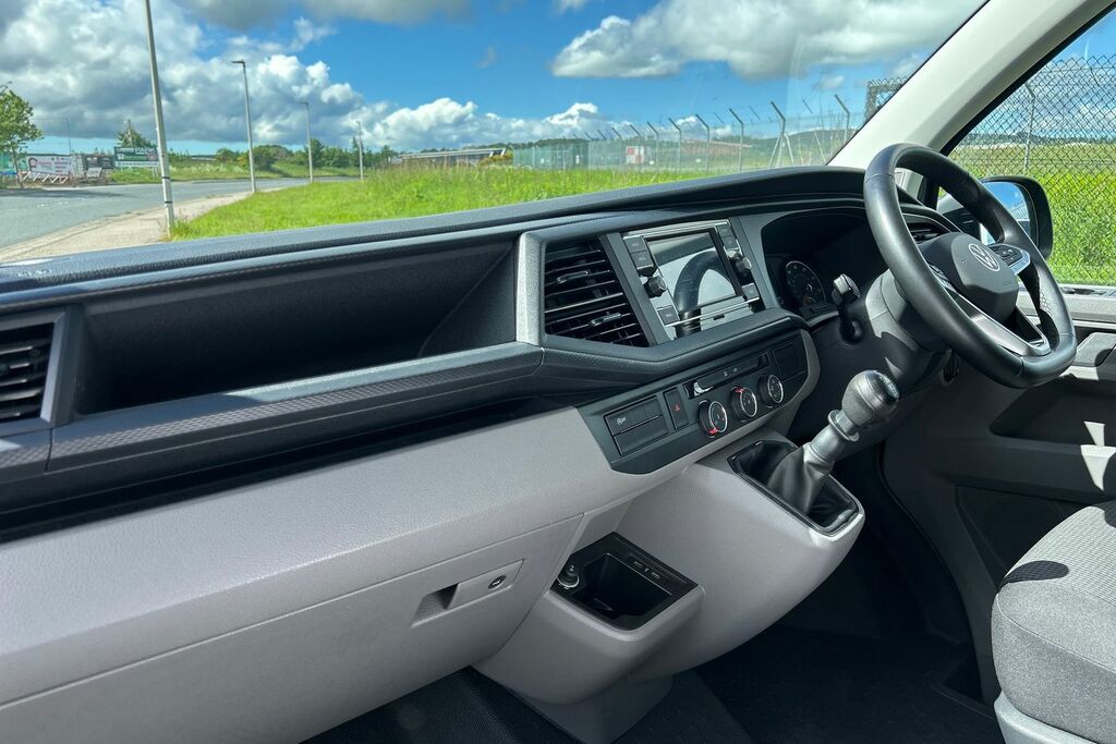 Volkswagen Transporter 2.0 Tdi 150 Startline Kombi Van SX73DKL Grey #2