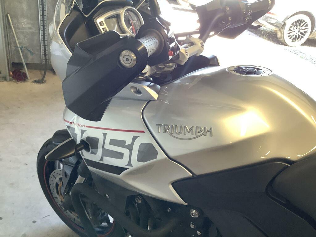 Triumph  Triple 765 Rs Silver #10