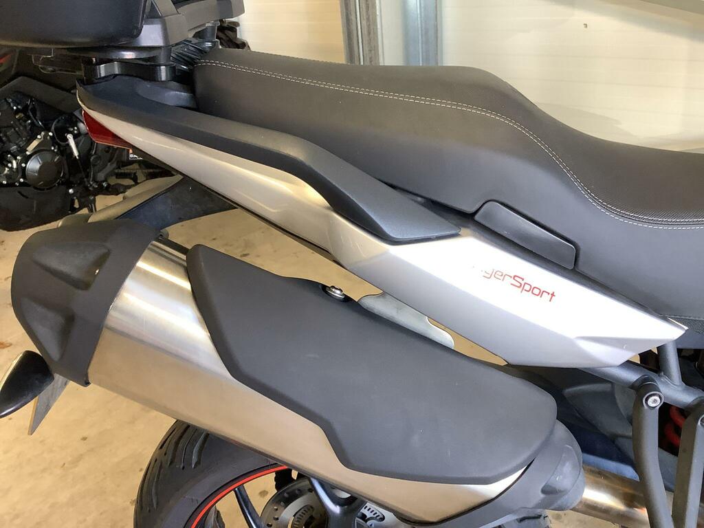 Triumph  Triple 765 Rs Silver #3