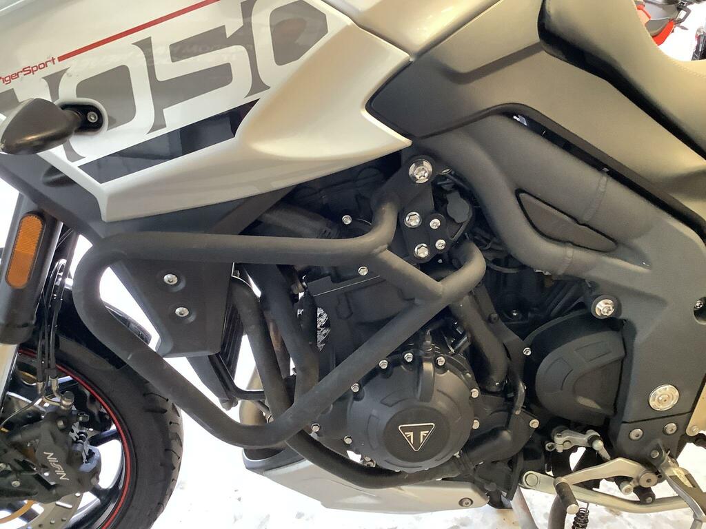Triumph  Triple 765 Rs Silver #9