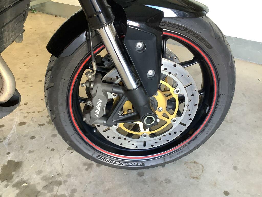 Triumph  Triple 765 Rs Silver #6
