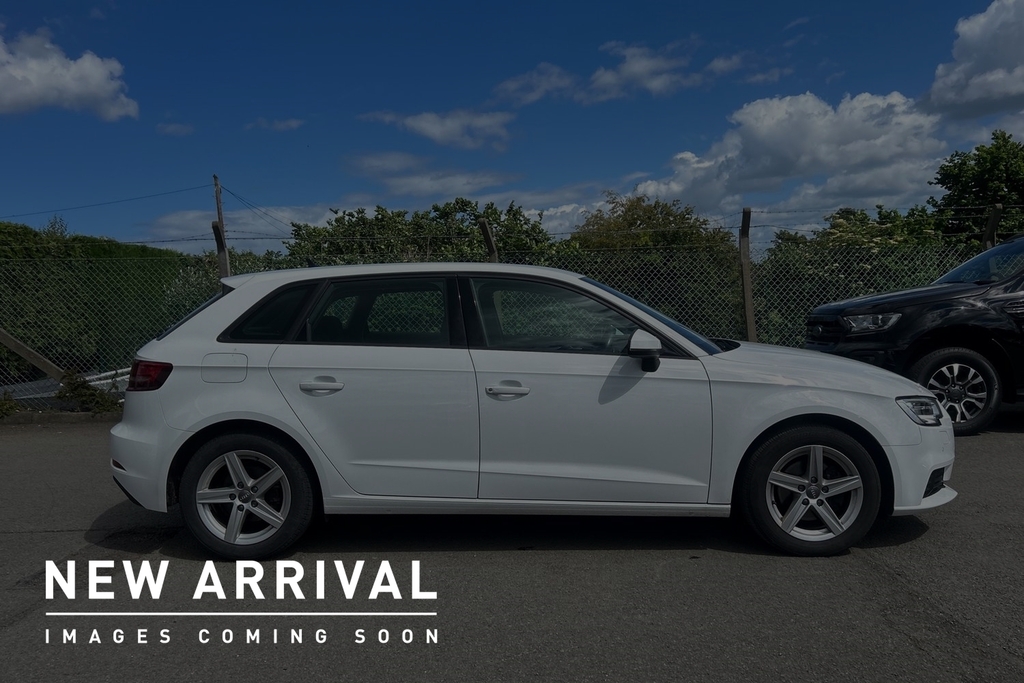 Audi A3 35 Tfsi Black Edition Grey #4