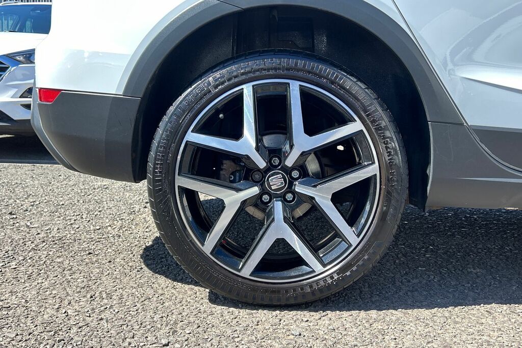 Seat Arona Xcellence Lux White #15