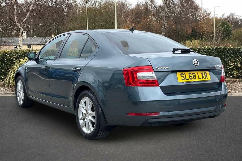 Skoda Octavia 1.6 Tdi Cr Se L Grey #3
