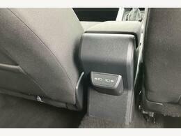 Volkswagen Taigo 1.0 Tsi 110 Life Dsg Black #4